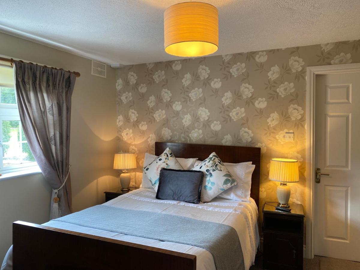 Bed and Breakfast Copperfield House Кашел Екстер'єр фото
